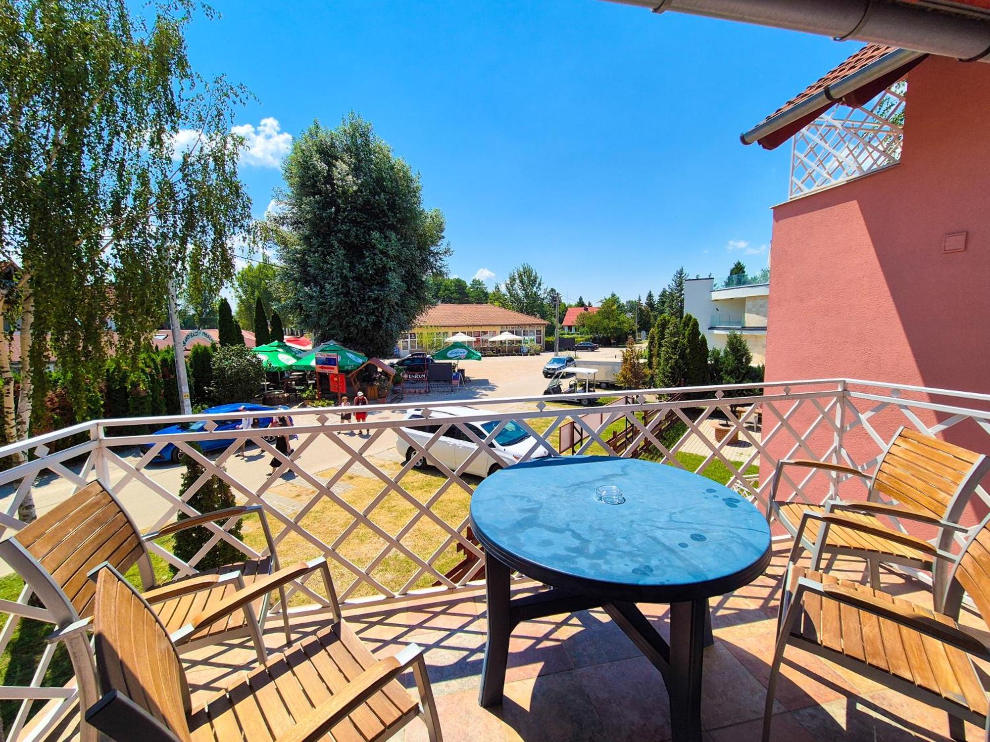 Ildiko Apartmanhaz Zamárdi Exterior foto