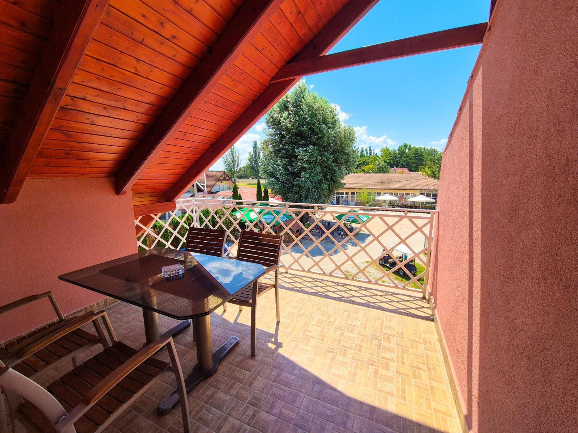 Ildiko Apartmanhaz Zamárdi Exterior foto