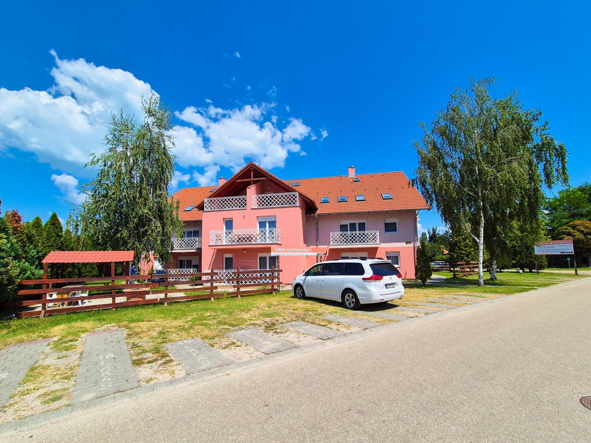 Ildiko Apartmanhaz Zamárdi Exterior foto