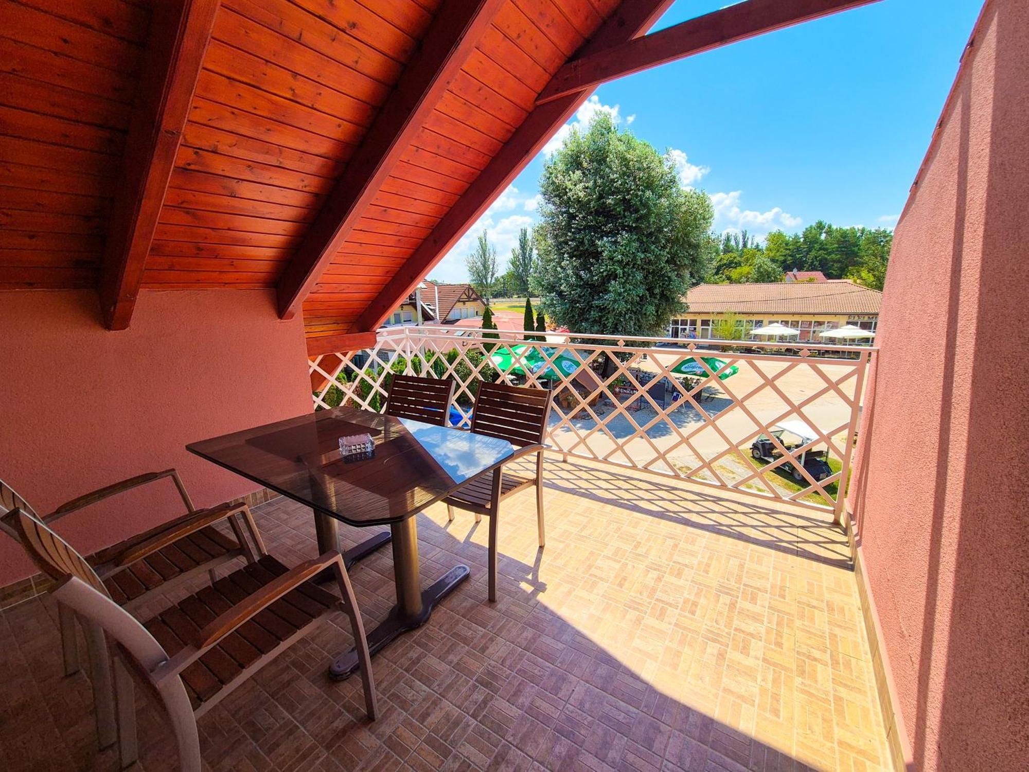 Ildiko Apartmanhaz Zamárdi Exterior foto