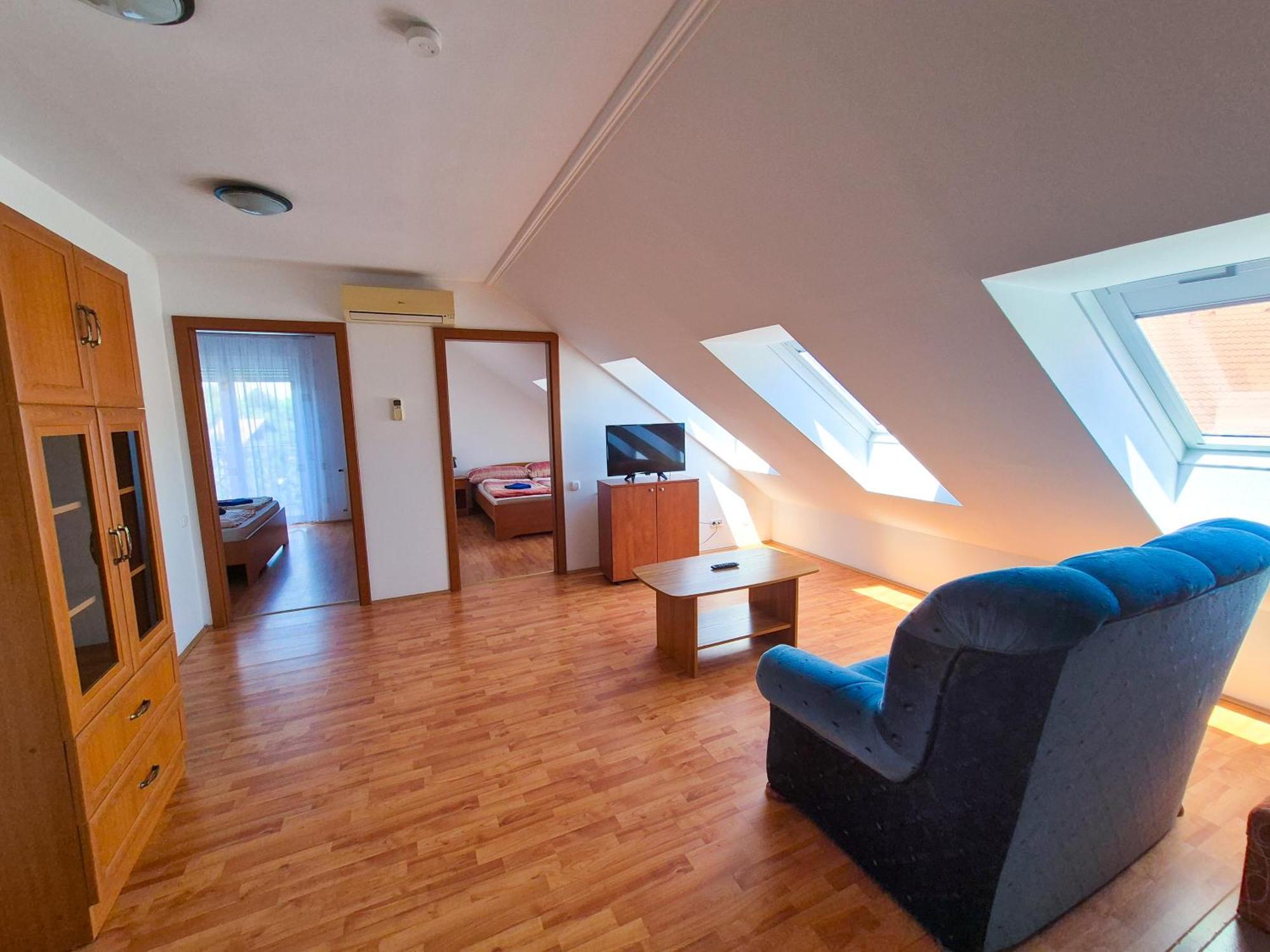 Ildiko Apartmanhaz Zamárdi Exterior foto